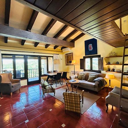 Hotel Cal Sastre Santa Pau Luaran gambar