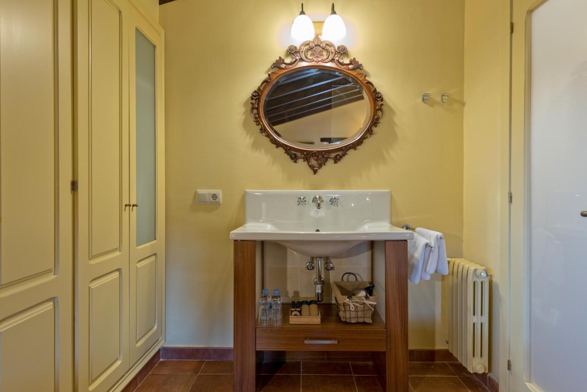 Hotel Cal Sastre Santa Pau Bilik gambar