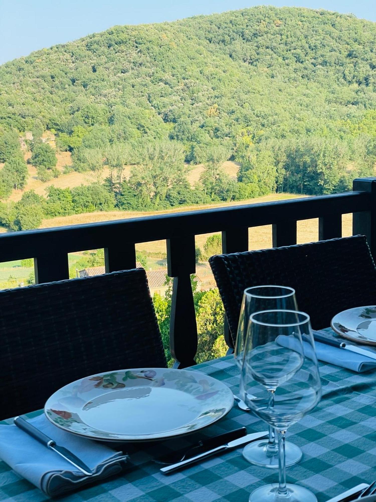 Hotel Cal Sastre Santa Pau Bilik gambar