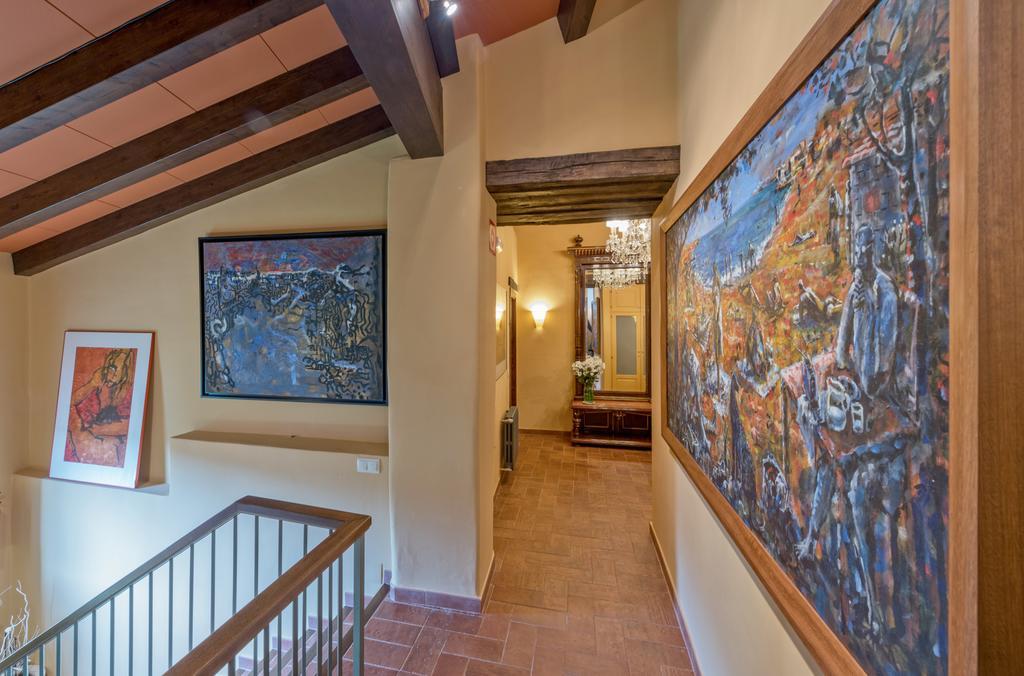 Hotel Cal Sastre Santa Pau Luaran gambar
